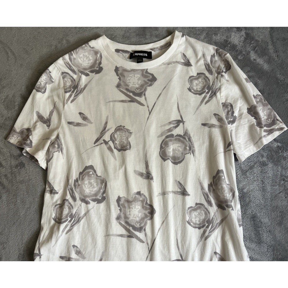 Express Men's T-shirt Rose Size‎ Small White Grey